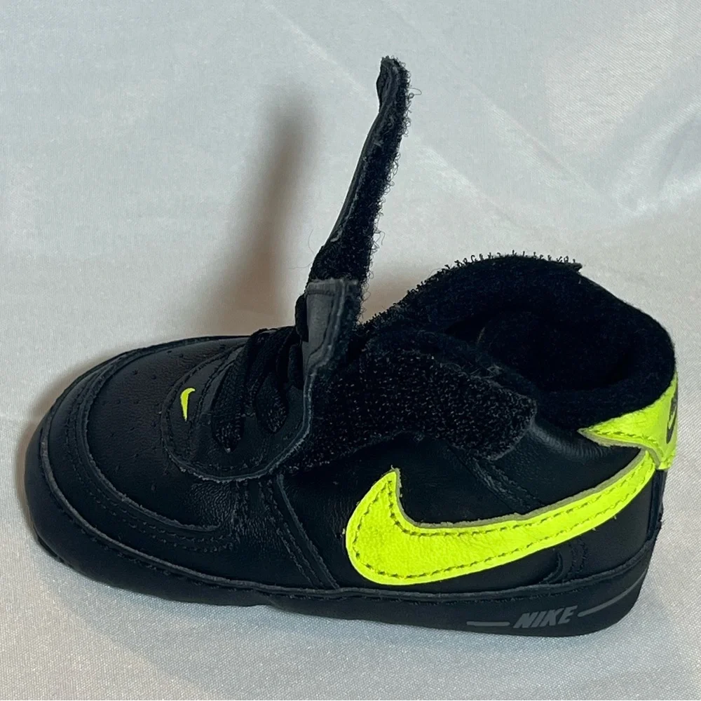 Nike authentic baby