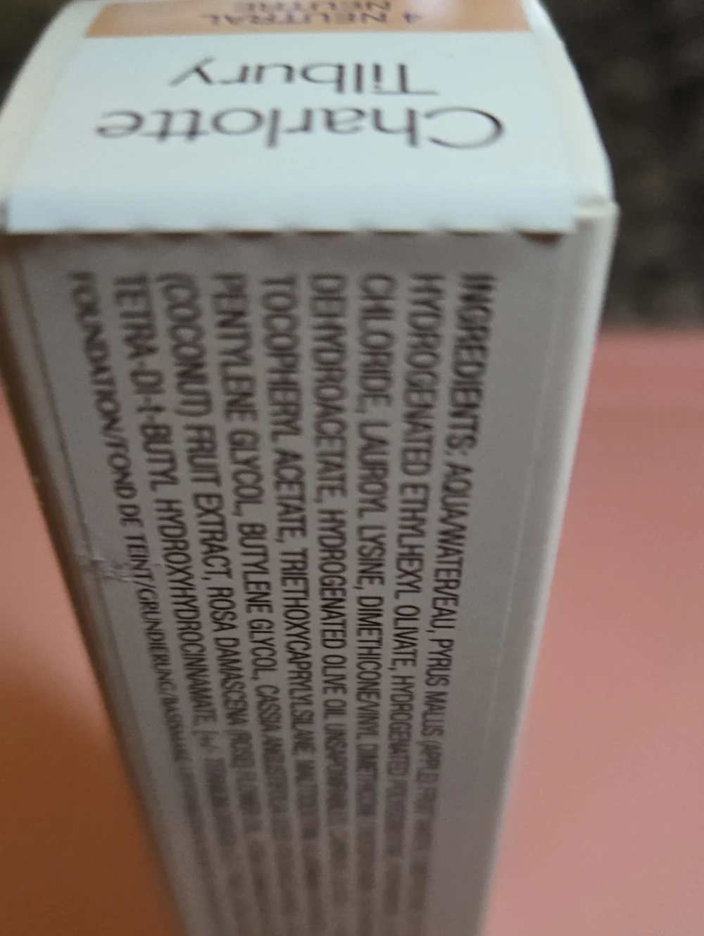 CARLOTTE TILBURY Beautiful Skin Medium Coverage Liquid Foundation