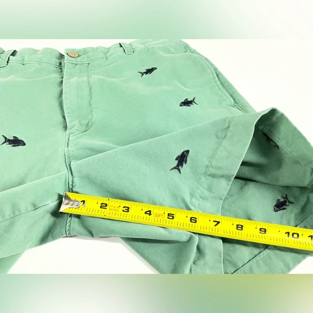 J. Crew Shark Embroidered Chino Flat Front Green‎ Shorts Mens Size 34
