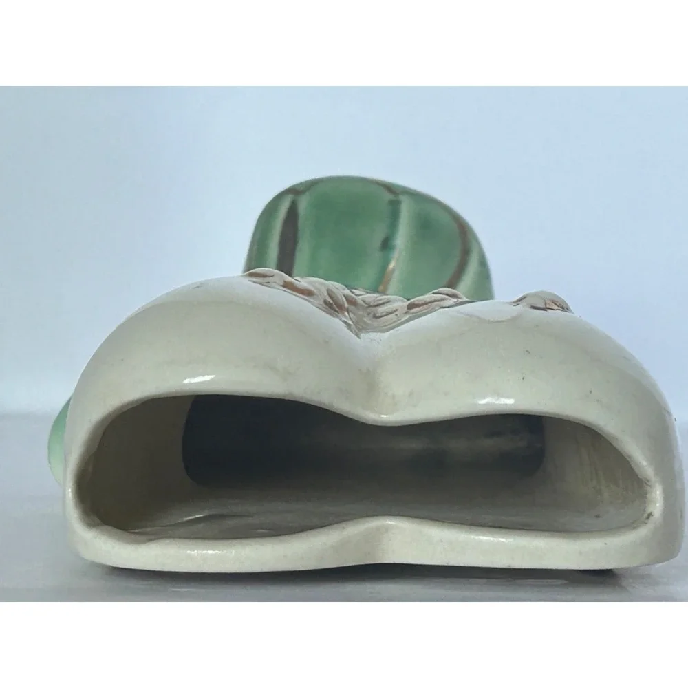 Vintage Ceramic‎ Wall Pocket Vase – Floral Design – Made in USA – 6