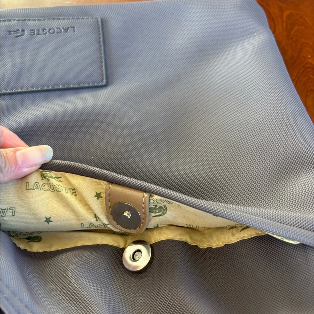 Lacoste this messenger