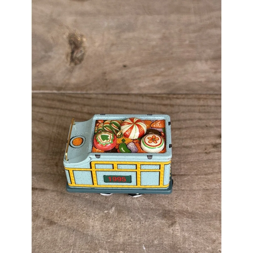 1995 Christmas Hallmark Ornament‎ METAL TIN Yuletide Central TRAIN TENDER CAR #2