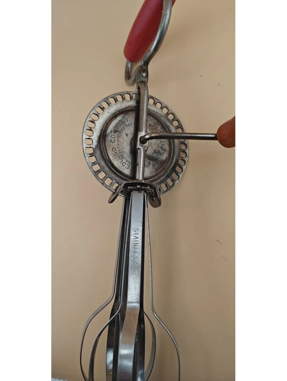 Vintage Edlund Stainless Steel Manual Rotary Egg Beater Hand Mixer Red USA