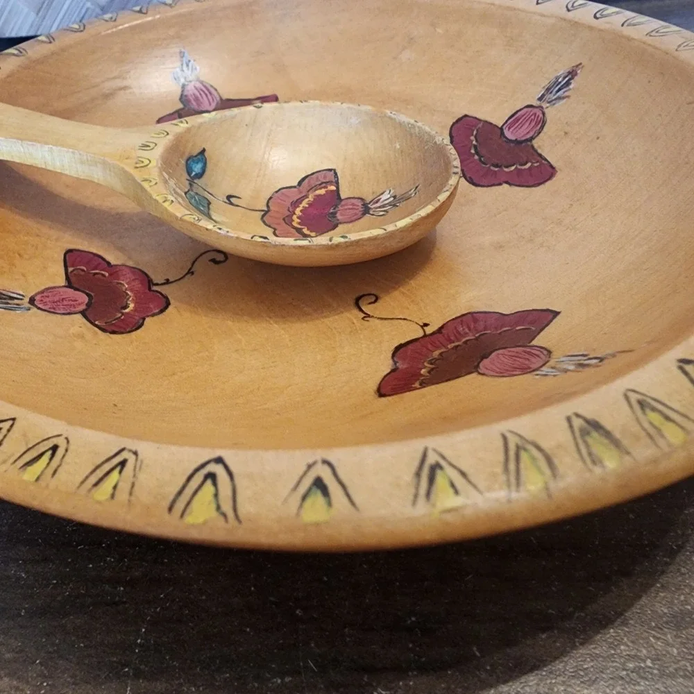 N/A wooden serving