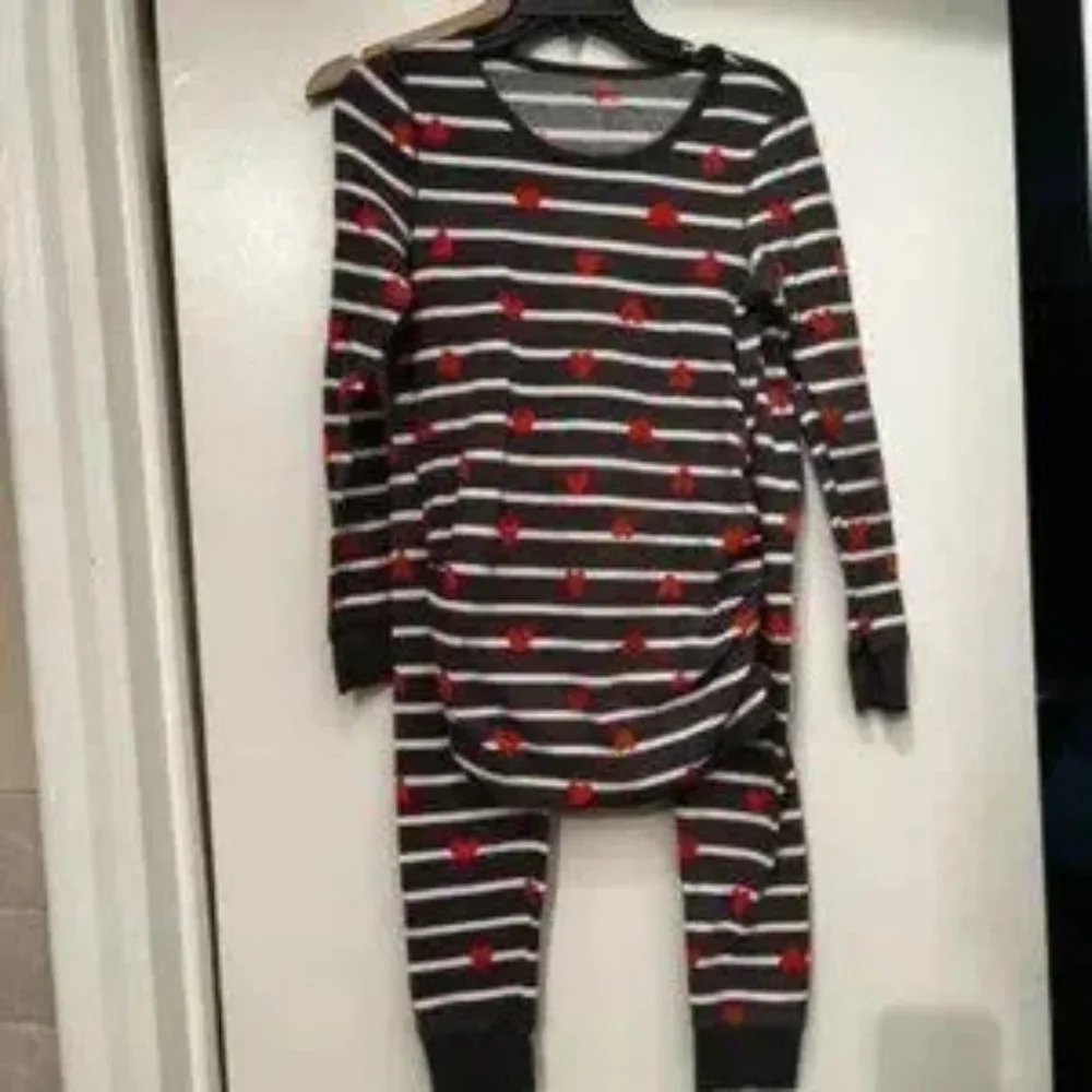 Heart-Themed‎ Maternity Pajamas by Old Navy Size Medium (Gently-Used)