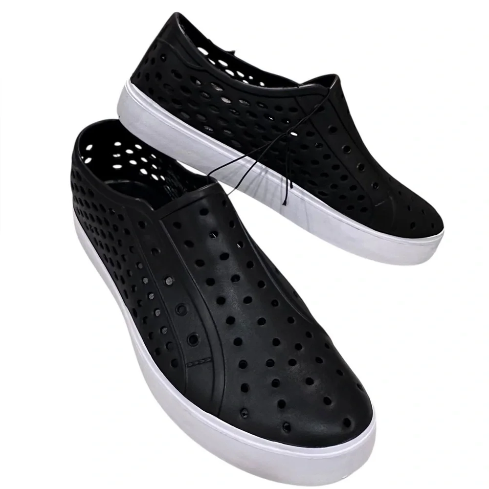 London Fog Men’s Bately Slip On Water Sneakers Shoes NWT Size 10