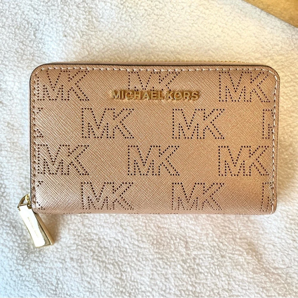 Michael Kors stylish michael