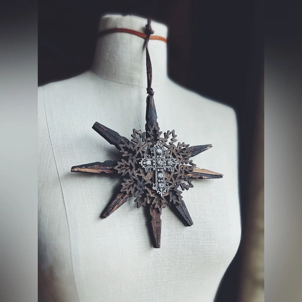 Ornaments / RUSTIC