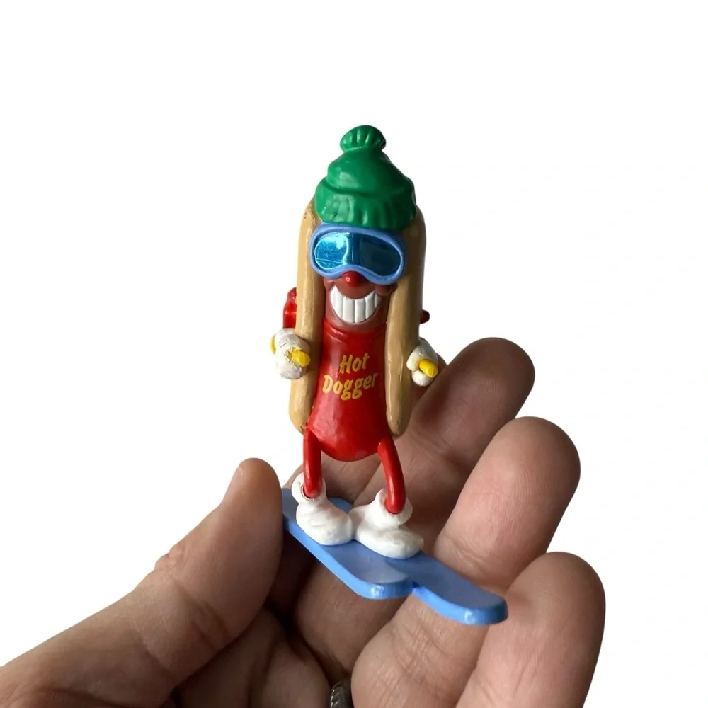 Vintage‎ 1990 Hallmark Keepsake Hot Dogger Skiing Ornament Retro Hot Dog 90s
