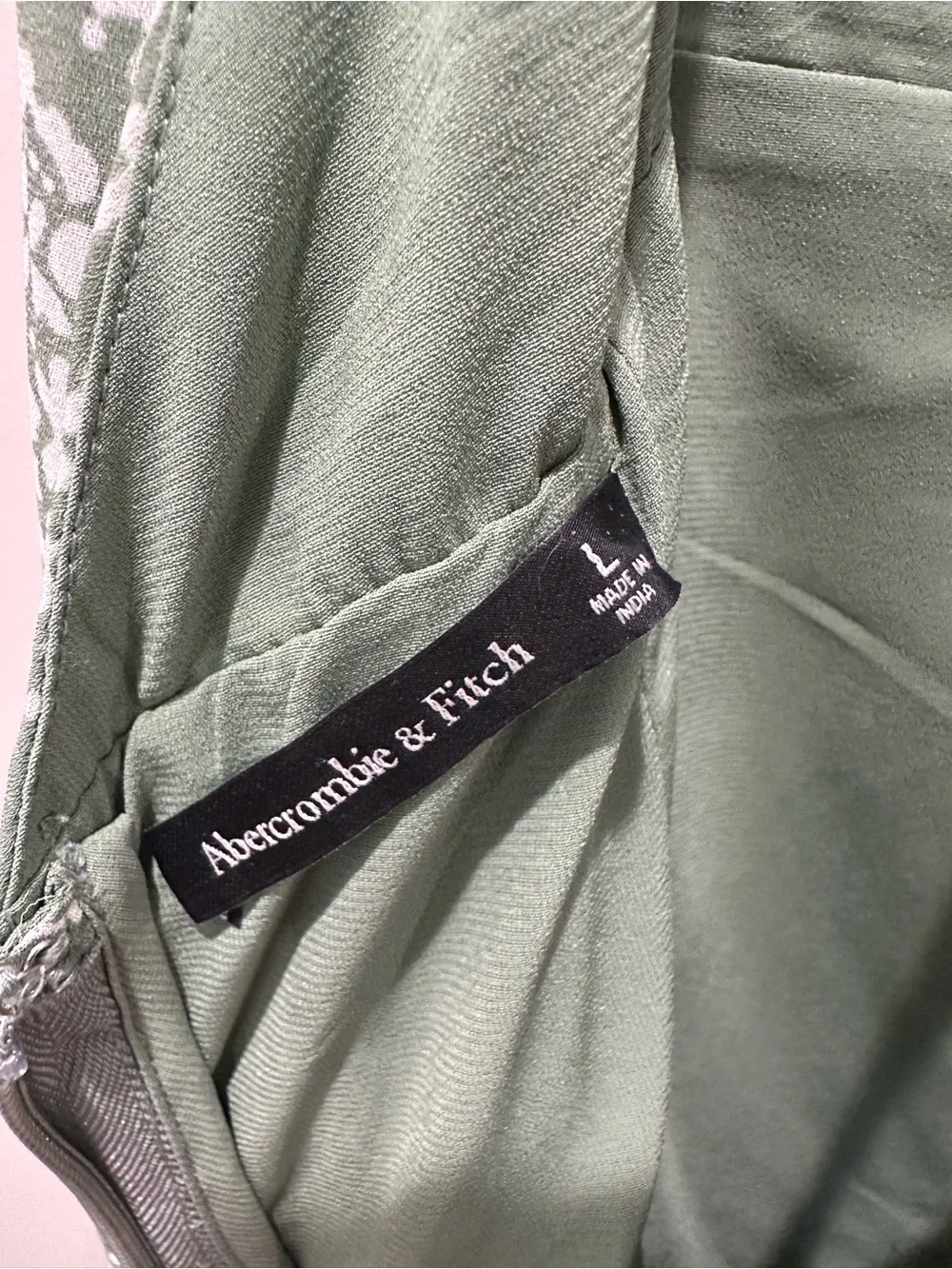 Abercrombie & Fitch green fitch