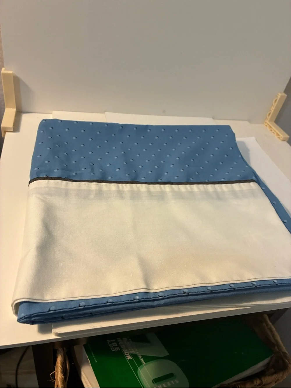 N/A king pillowcases