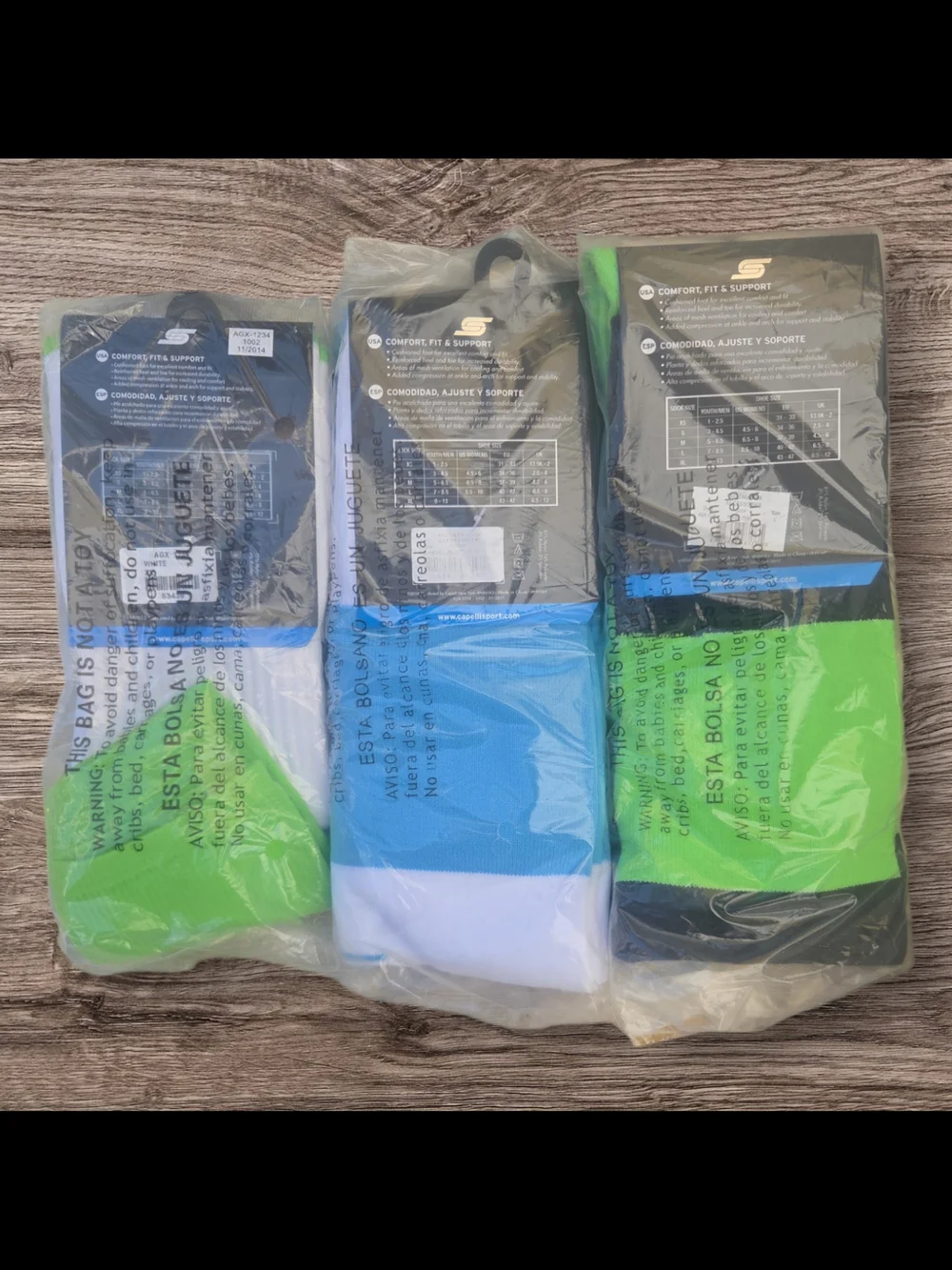 Capelli of New York three pairs