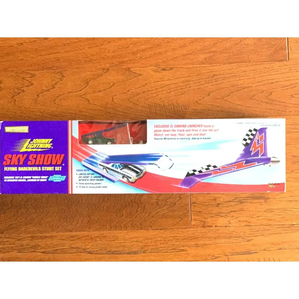 Johnny Lightning new box