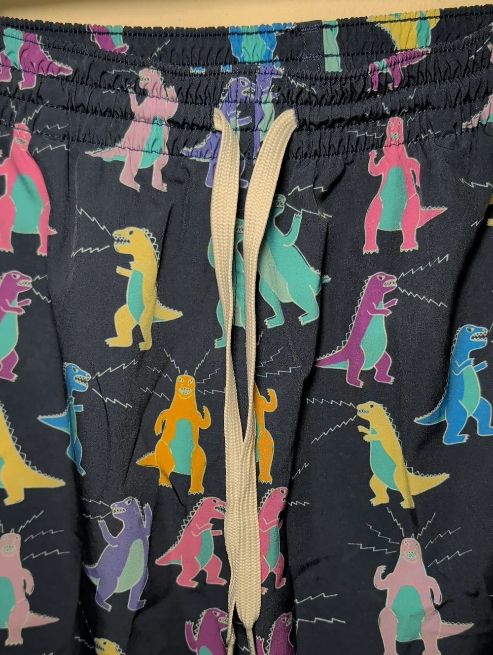 Chubbies Hear Me Roar Dino Stretch Swim Trunks Navy 5.5