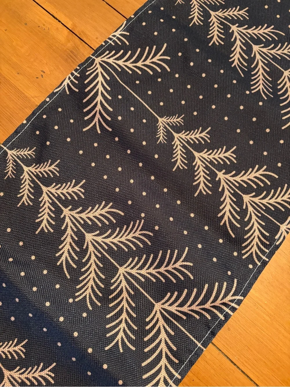 Classic Black and Gold colored Table Runner - Elegant Pine Motif