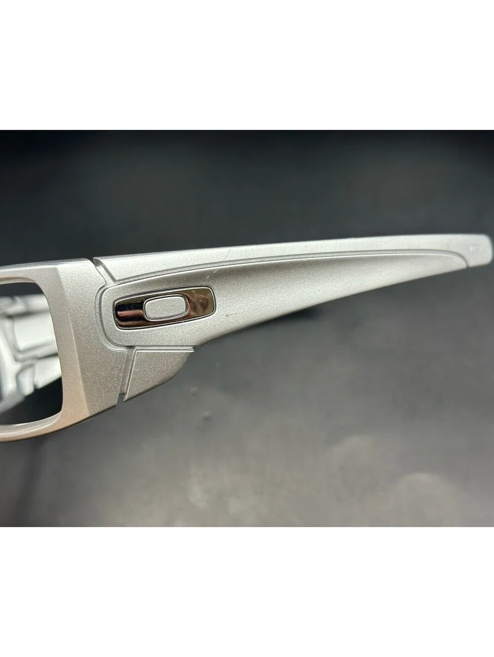 Oakley pre owned