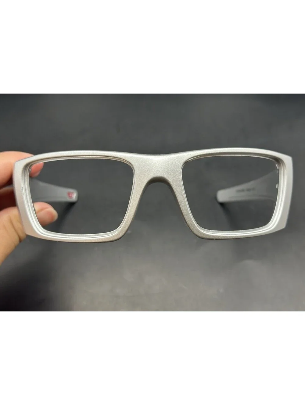 Oakley pre owned