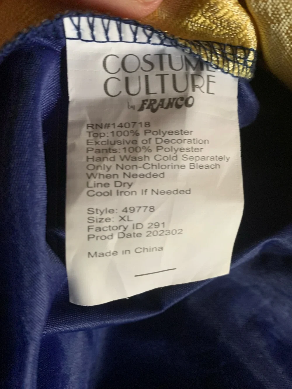 Costume culture statement ty