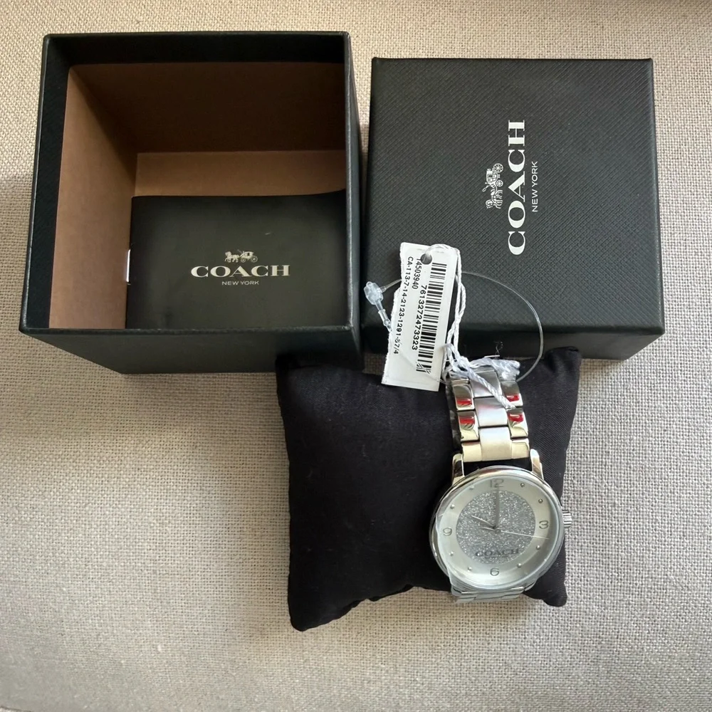 Coach stylish watch