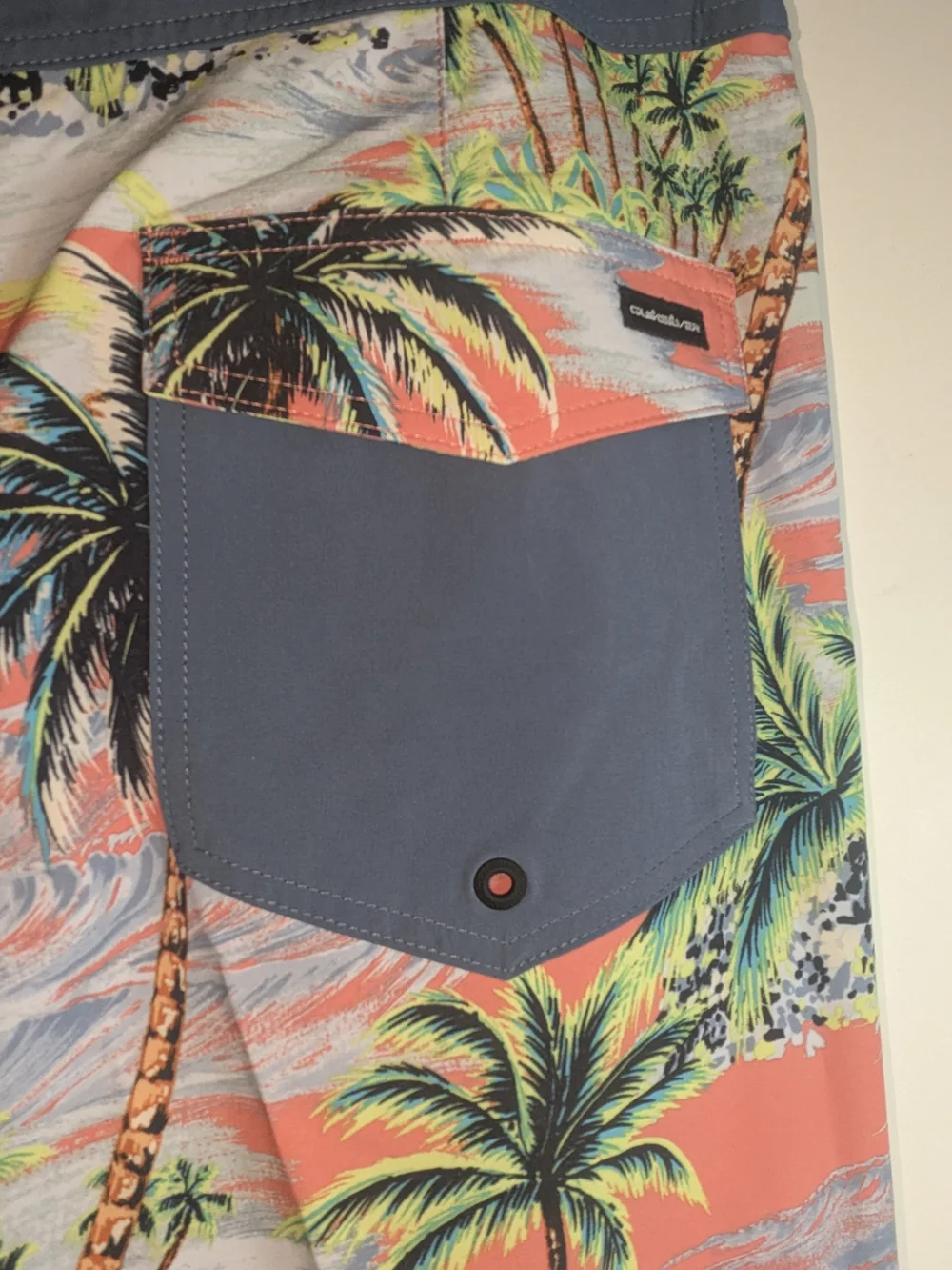 Quiksilver accents blue secure