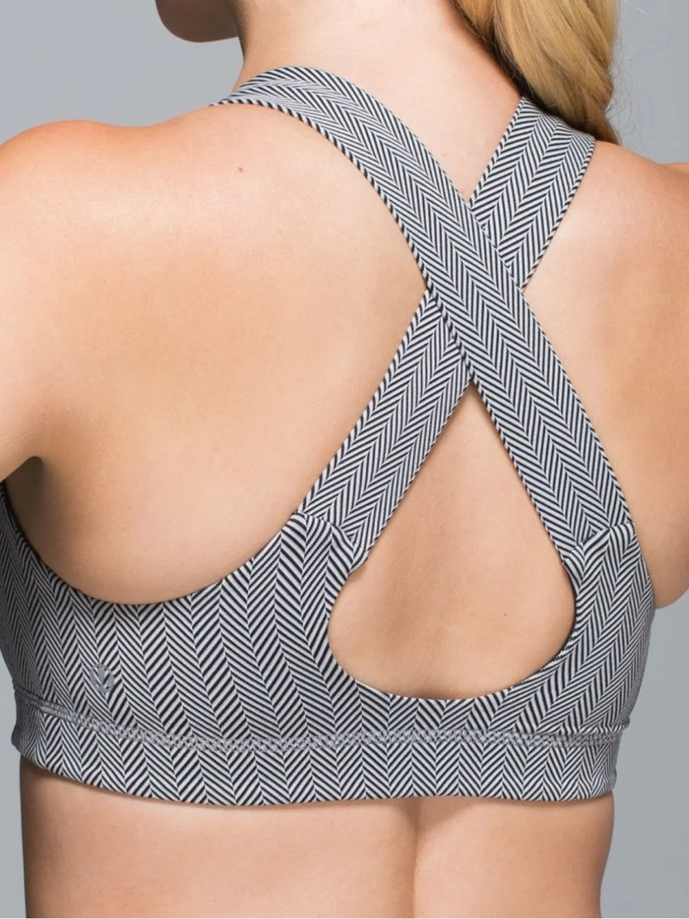 lululemon athletica please see
