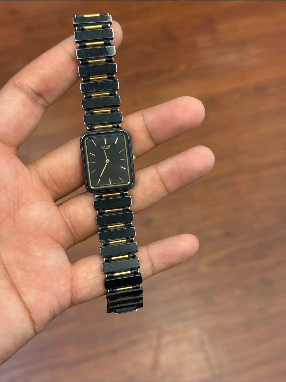 Seiko elegant rectangular