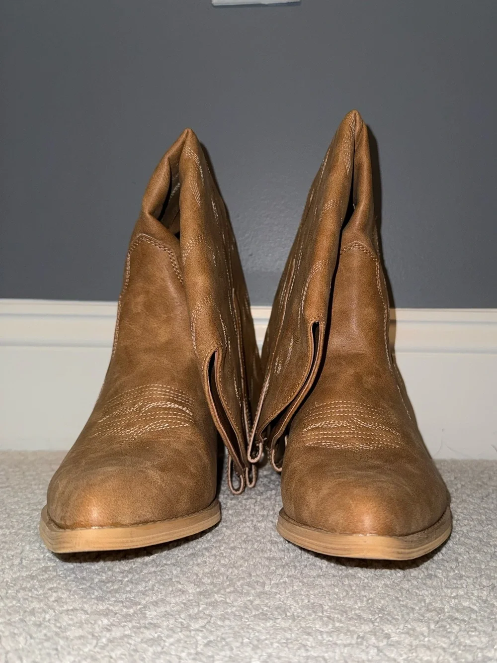 Embroidered Knee-High Western Boots Pointy Toe with Chunky Heel