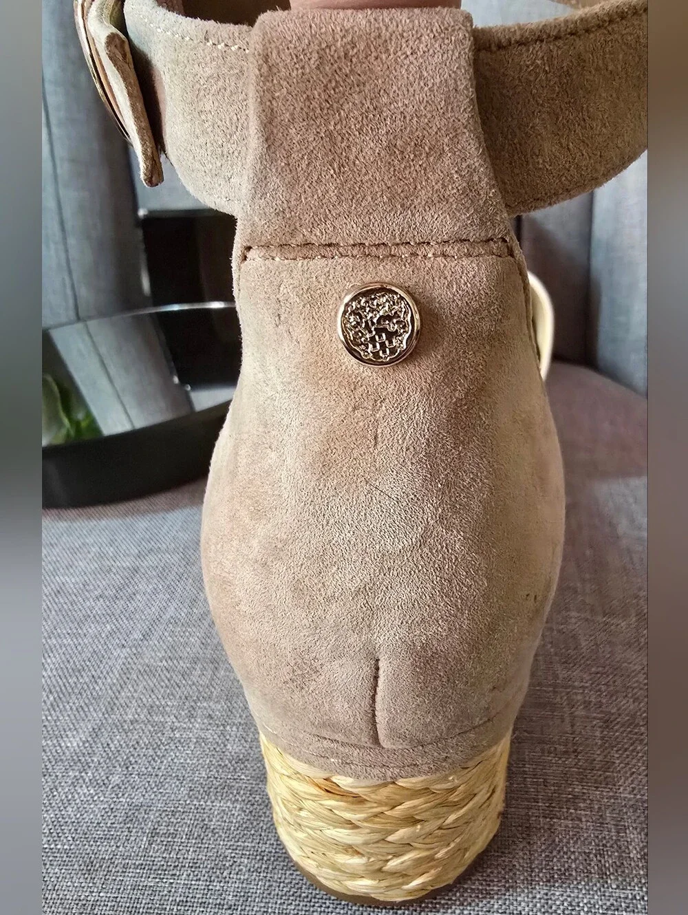 Vince Camuto step into