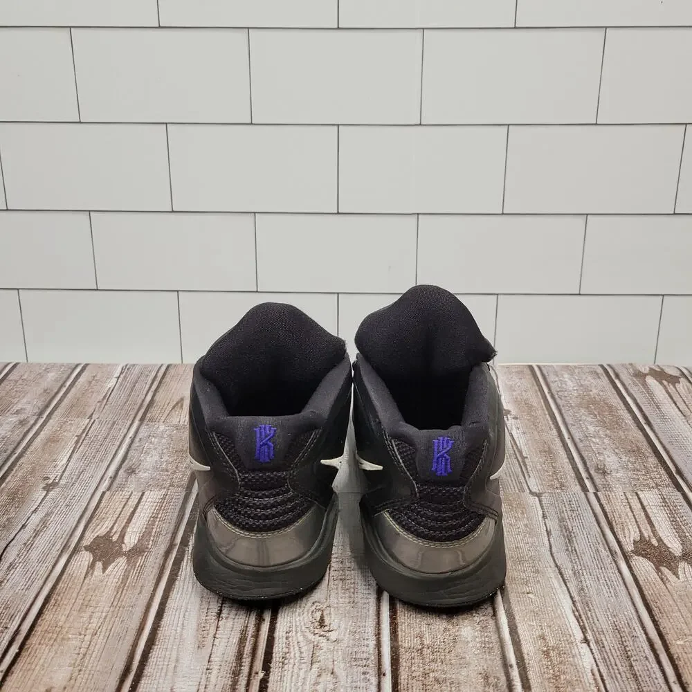 Nike step up