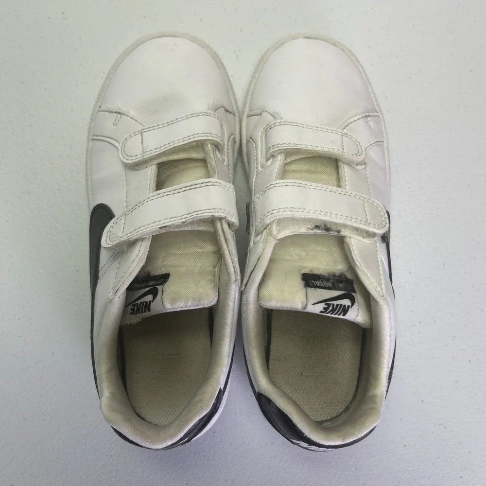 Nike Court Royale PSV Kids Sneakers White Black Hook Loop Straps Size 2Y