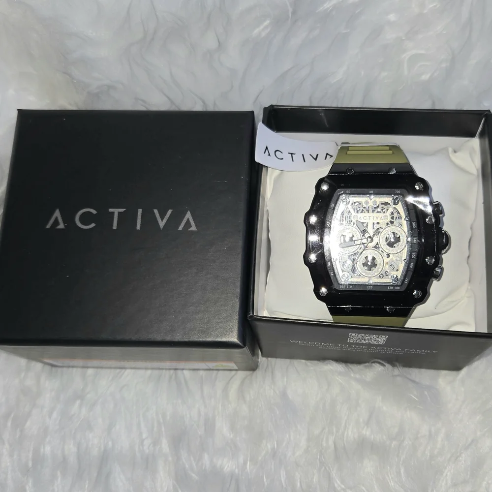 Invicta bold black