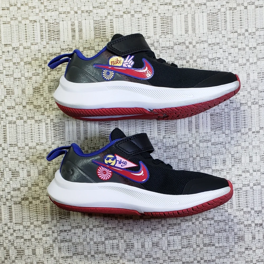 Nike girl sneakers