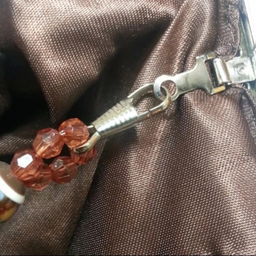 N/A floral brown