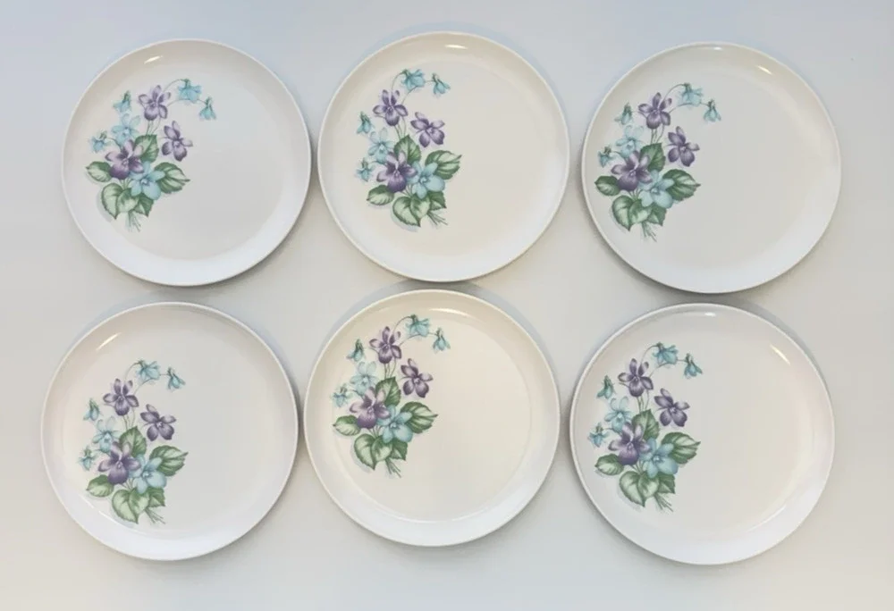 Set of 6 Royalon Melmac Violet Corsage Purple Floral Dinner Plates 9.5