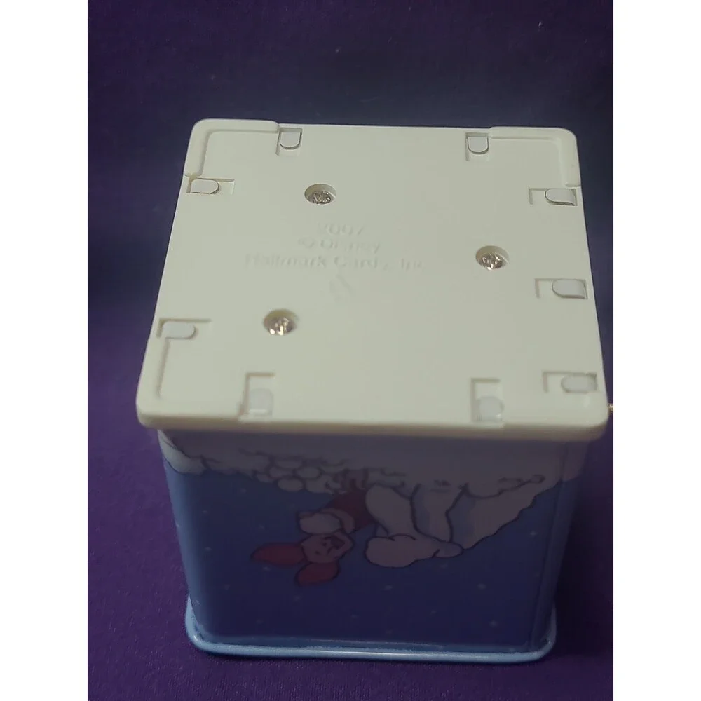 Hallmark keepsake ornament