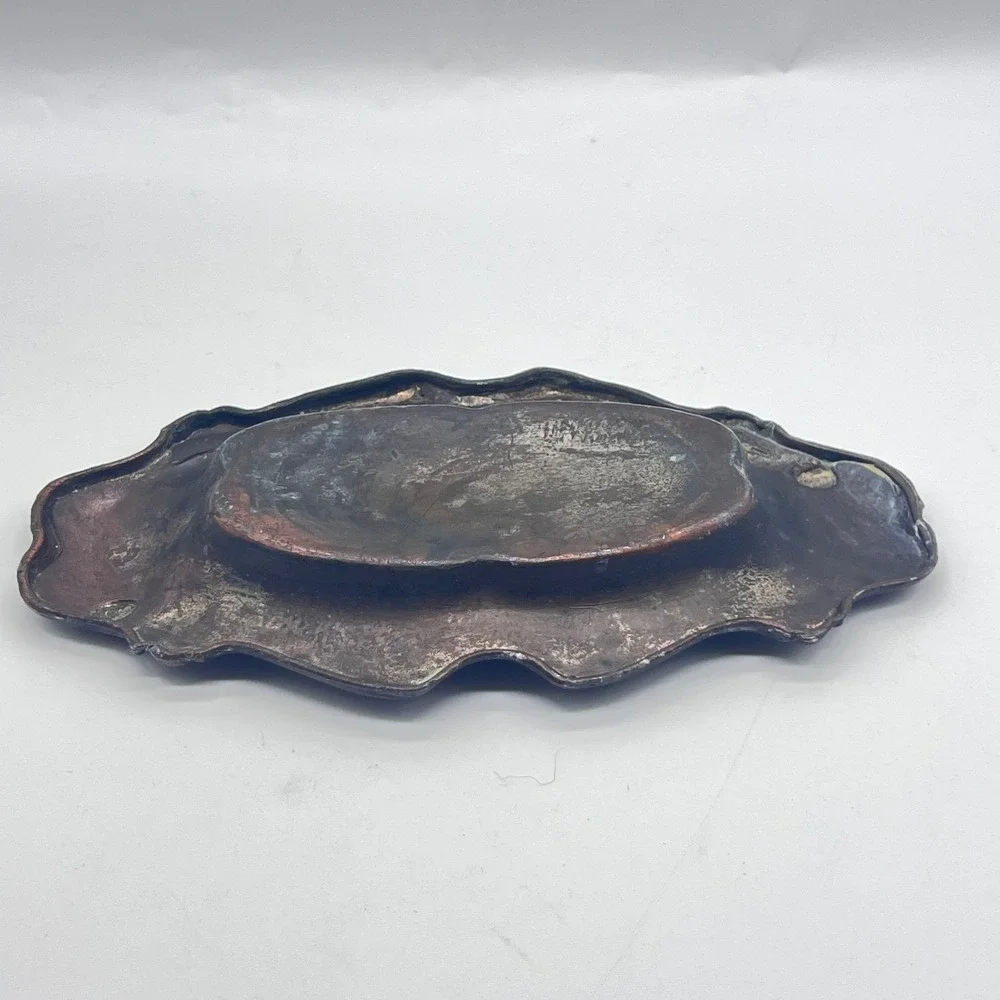 The Unbranded Brand vintage ornate