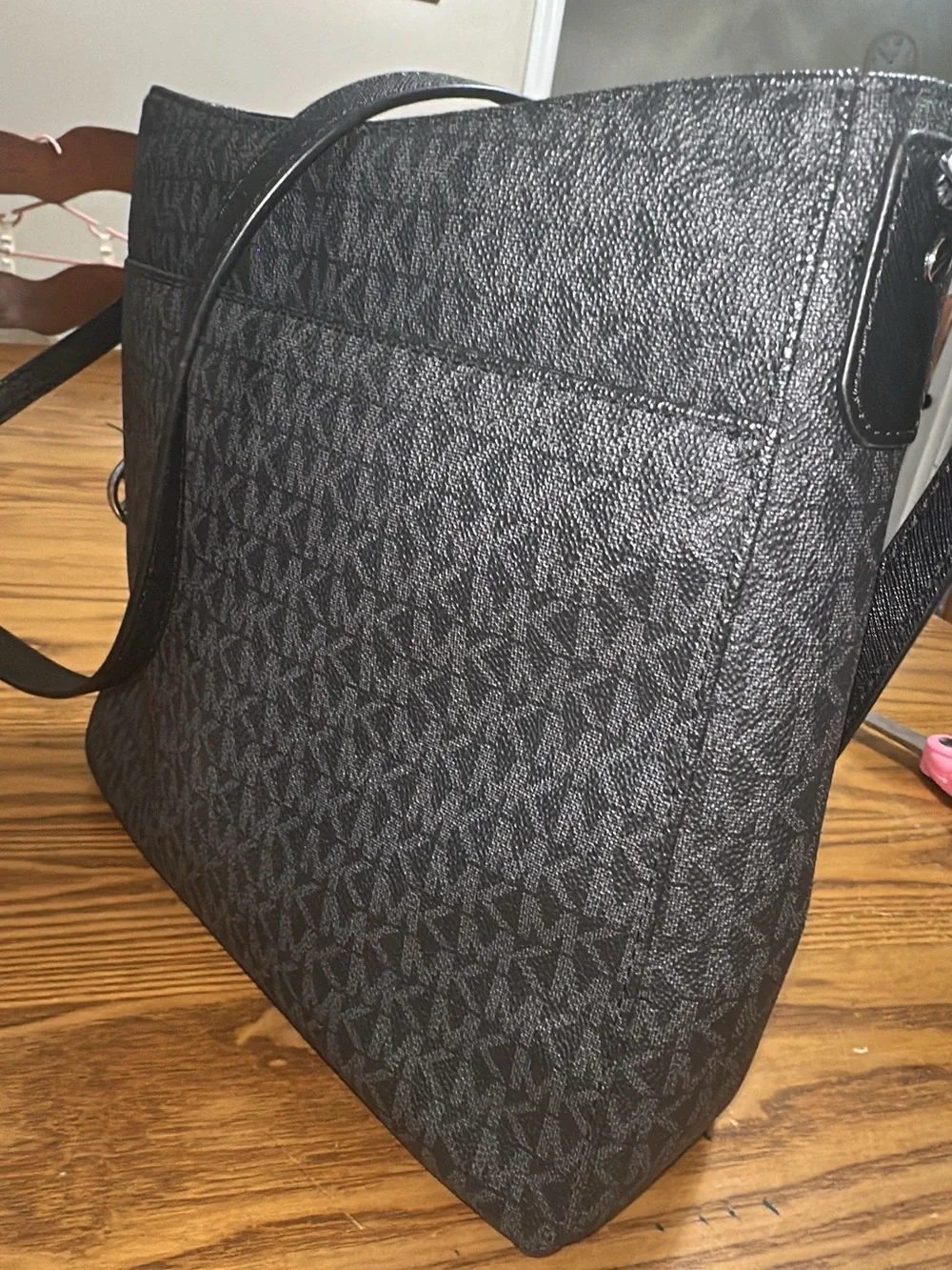 Michael Kors compact michael