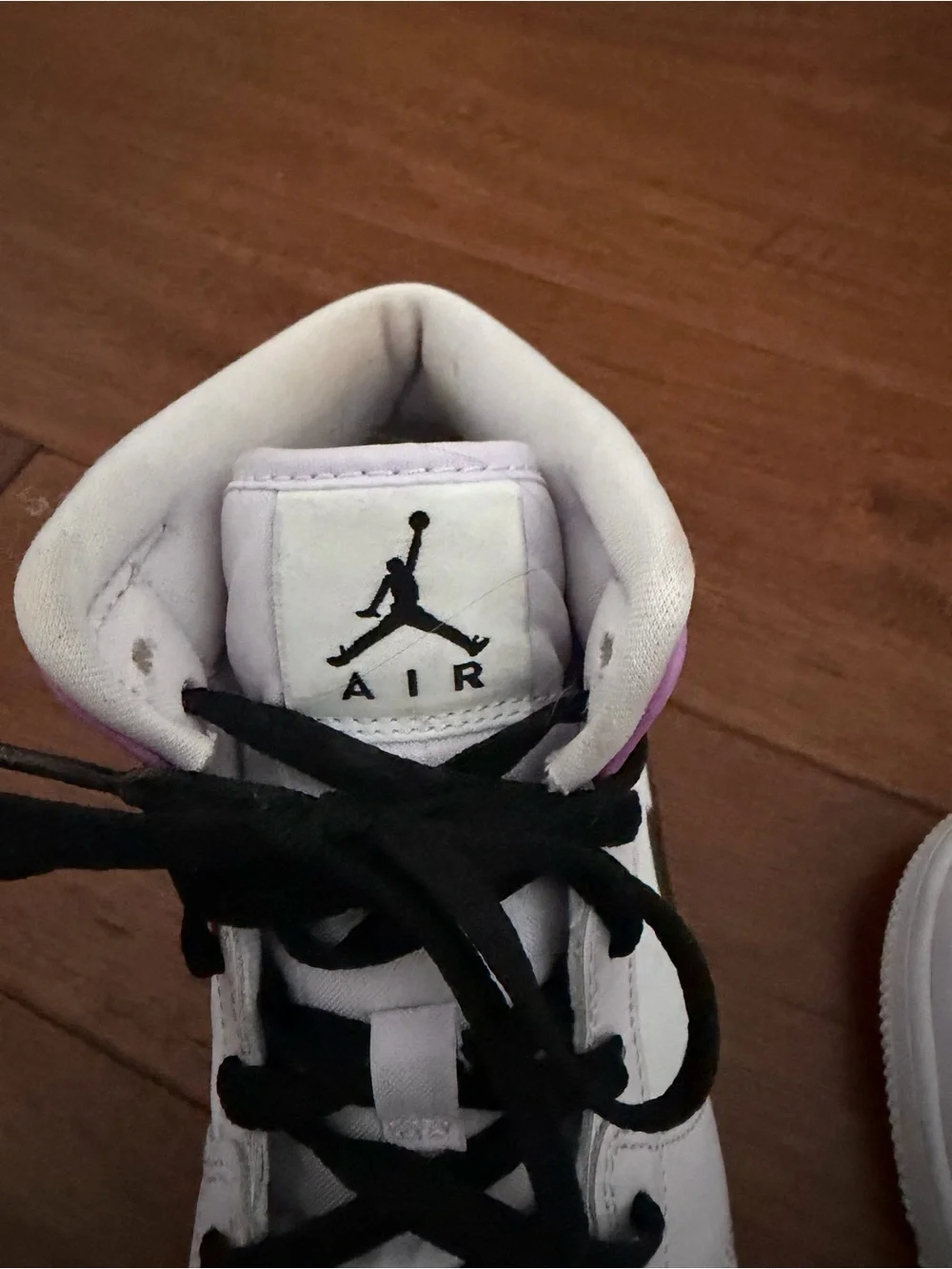 Jordan mid top