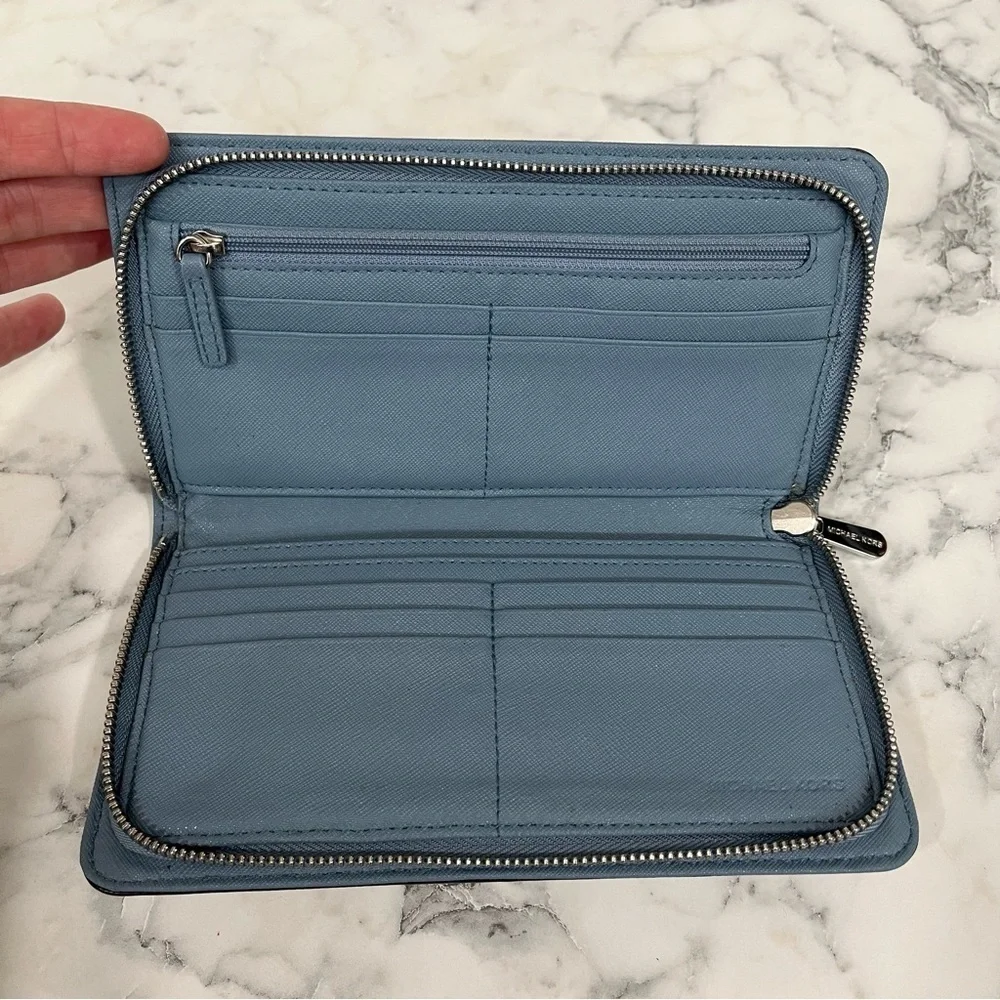 Michael Kors Jet Set Travel Tote Surf Blue Matching Hamilton Wallet