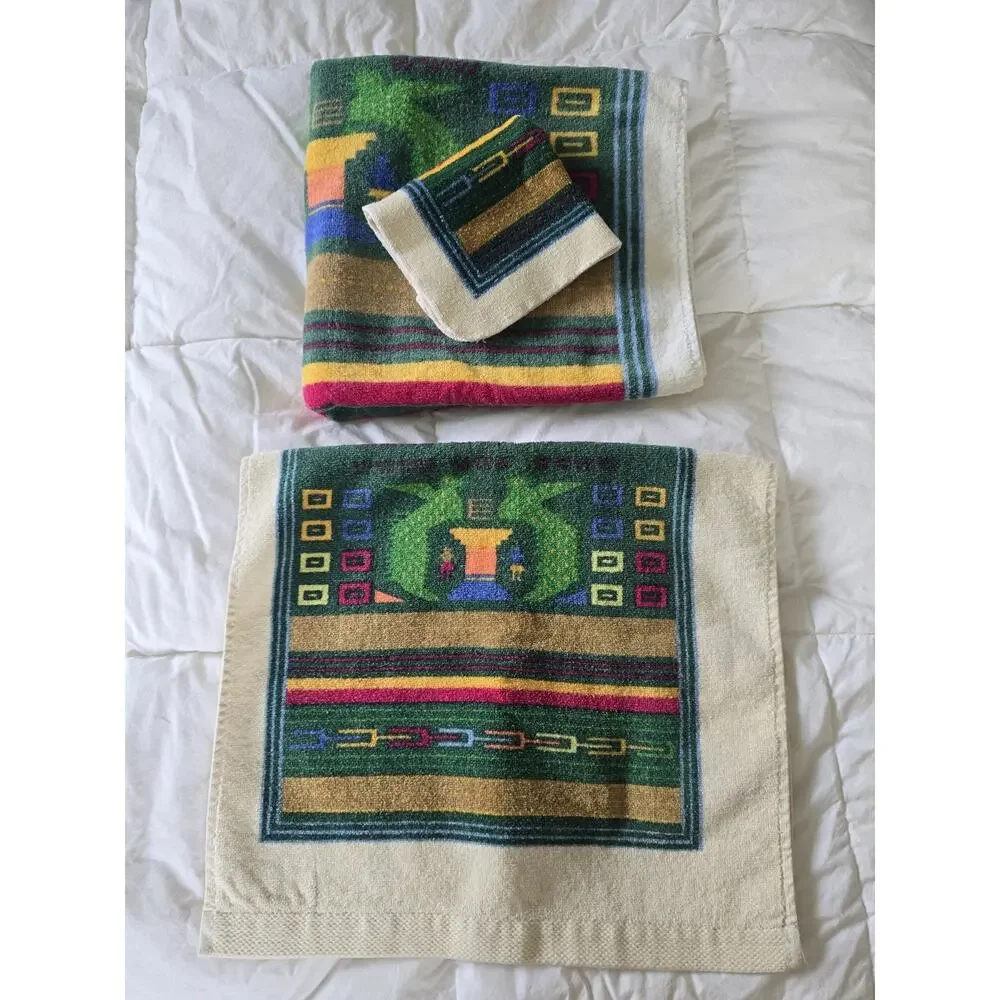 Hilasal Towel Set Aztec Southwest Bloomingdales VTG folk art tribal Navajo dorm