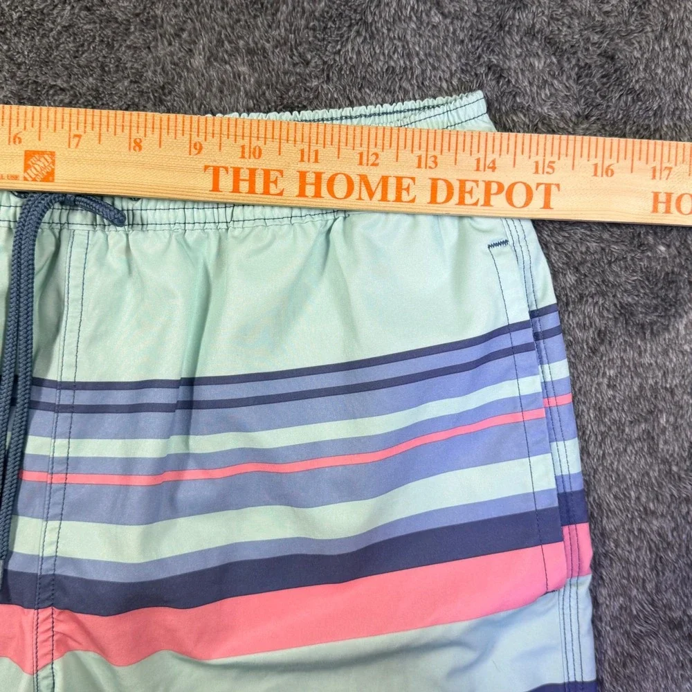 Vineyard Vines Shorts Mens Chappy Striped Swim Trunks Blue Pink XS 1M001110‎