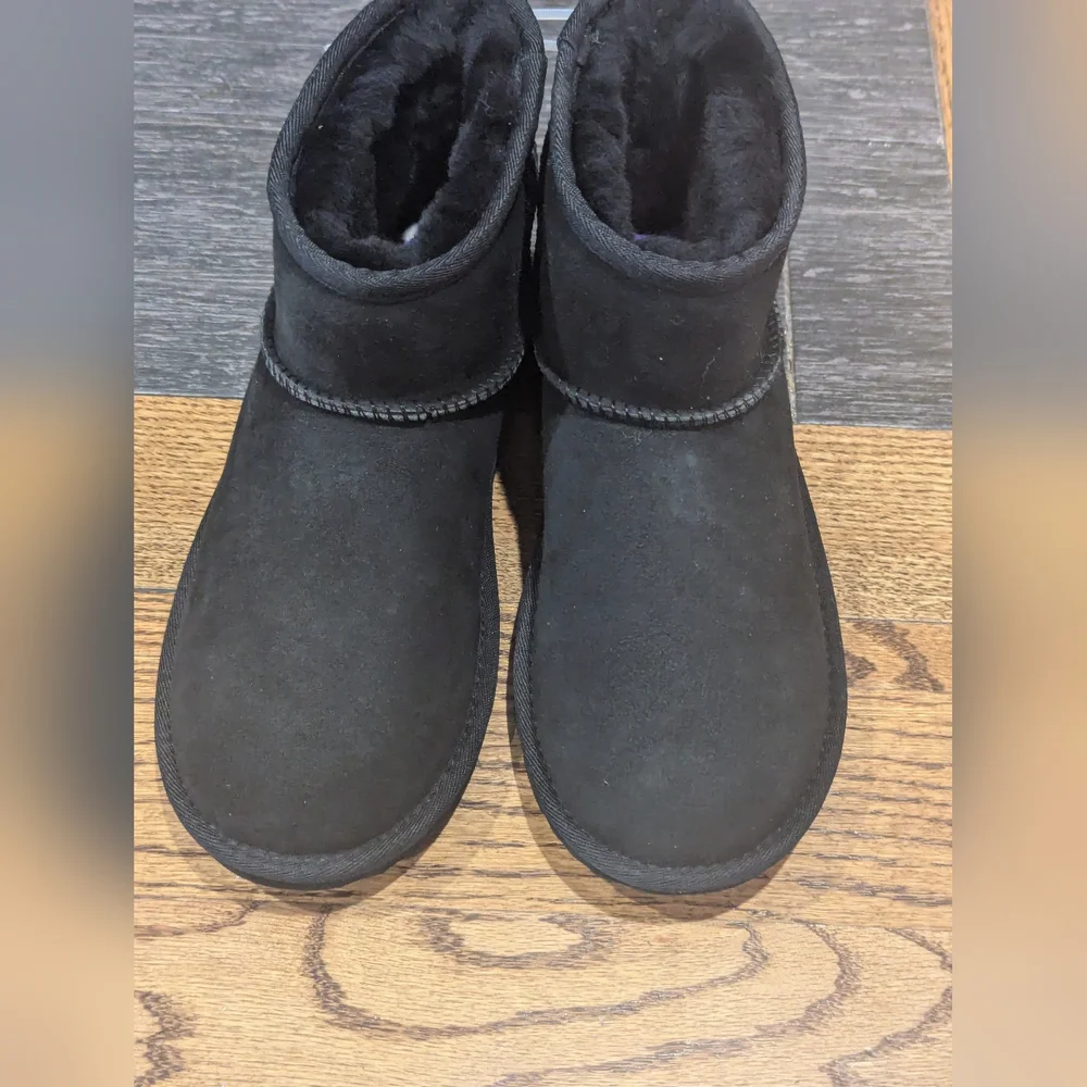 UGG new no