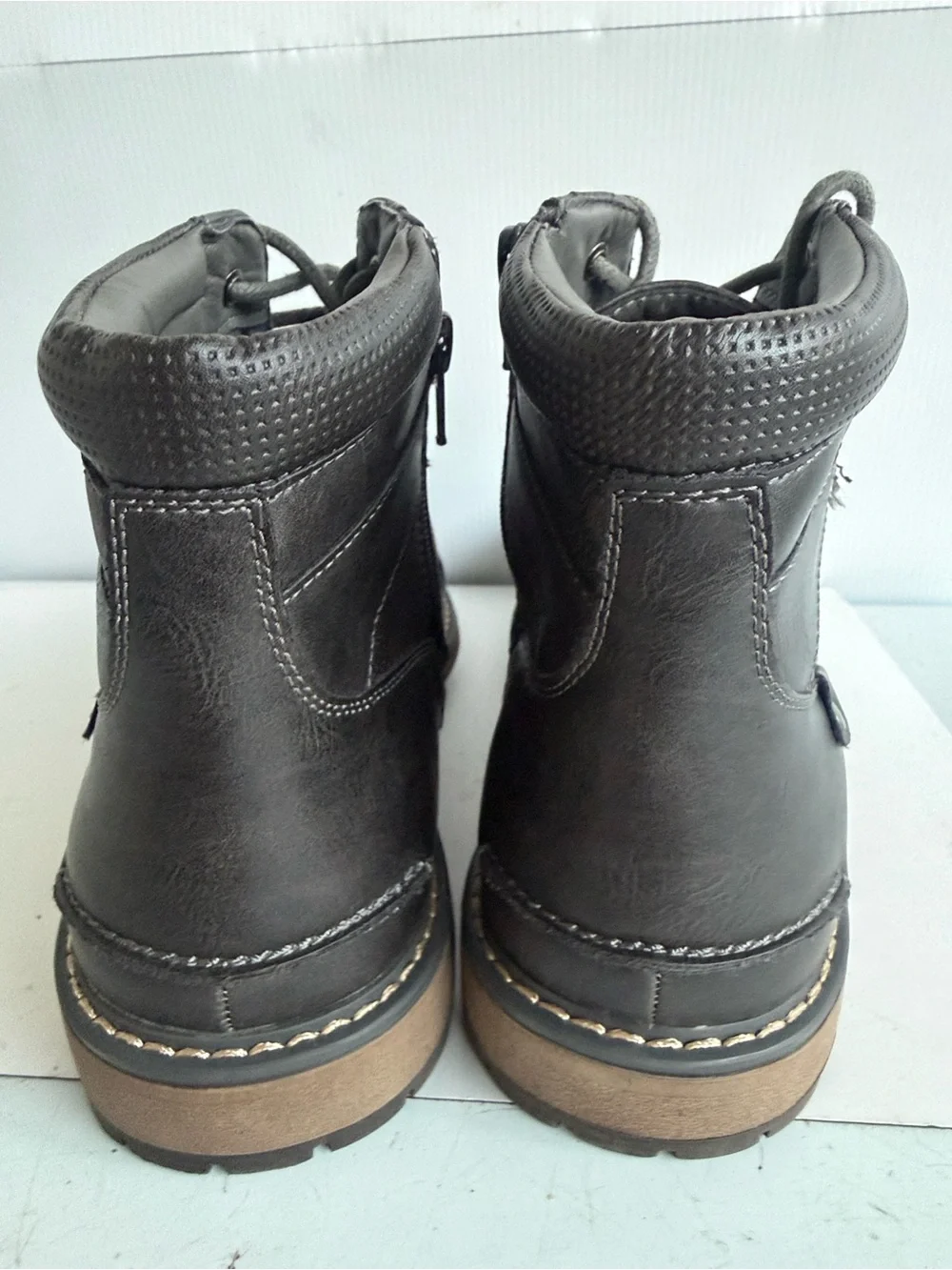 NEW Steve Madden M-Brix Ankle Chukka Boots Side Zip Size 10.5 Medium Gray