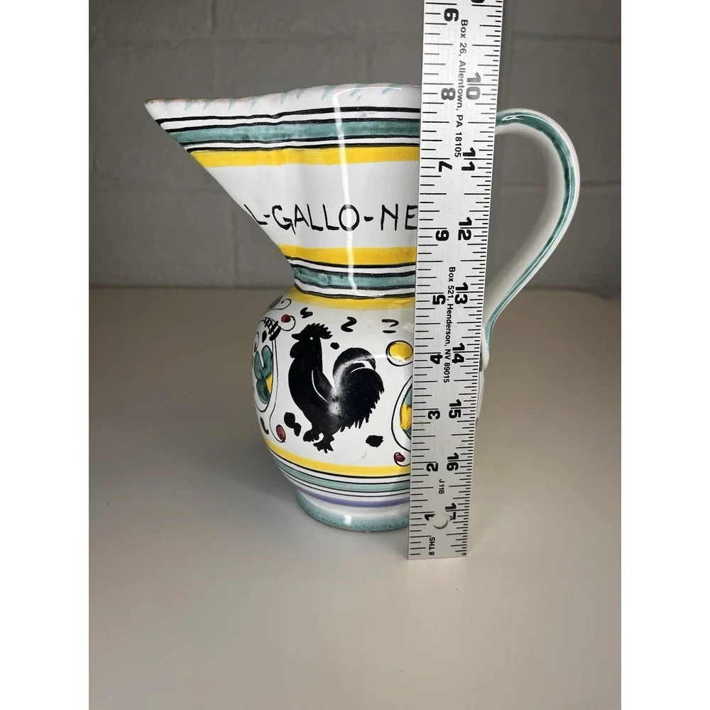 Deruta pitcher black