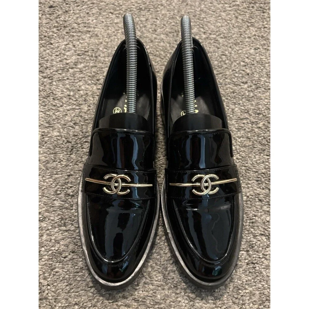 Chanel‎ Shoes Loafers Flats CC Logo Black Size 37 US 7