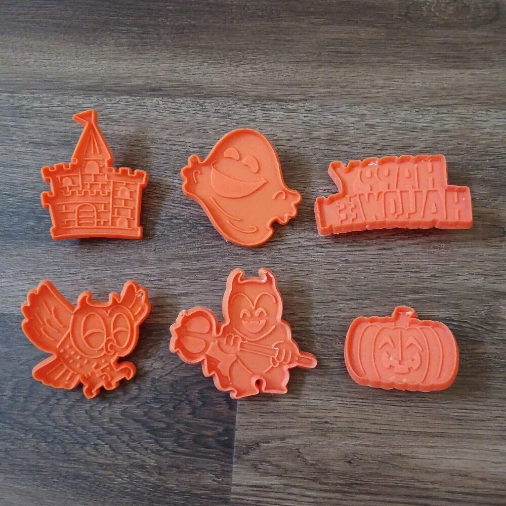 Lot Of 6 Orange‎ Halloween Cookie Cutters Owl Ghost Pumpkin Devil Castle