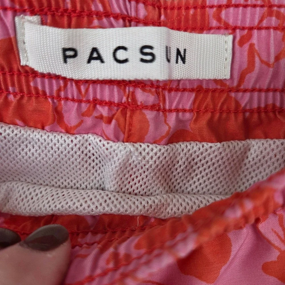 PacSun excellent see