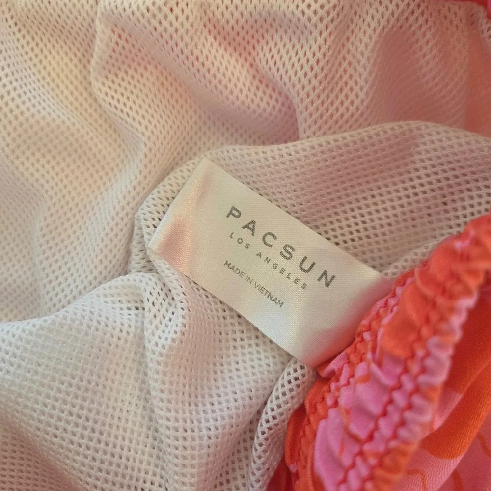 PacSun excellent see