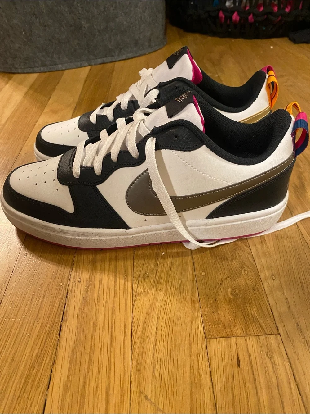NEW Nike Court Borough 2 SE Low Summit White Pink Prime Youth Shoes
