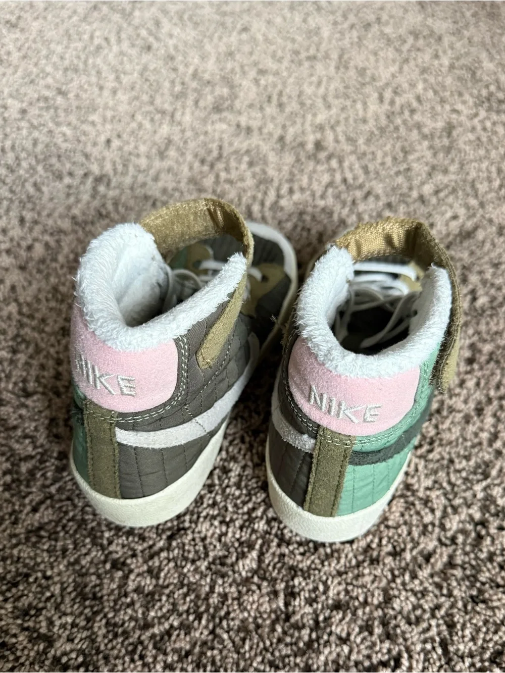 Nike blazer mid